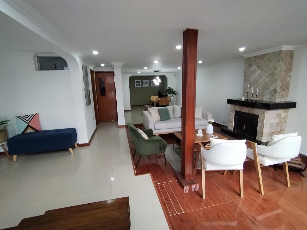 Casa en venta en Engativá, Bogotá · foto 2 de 18