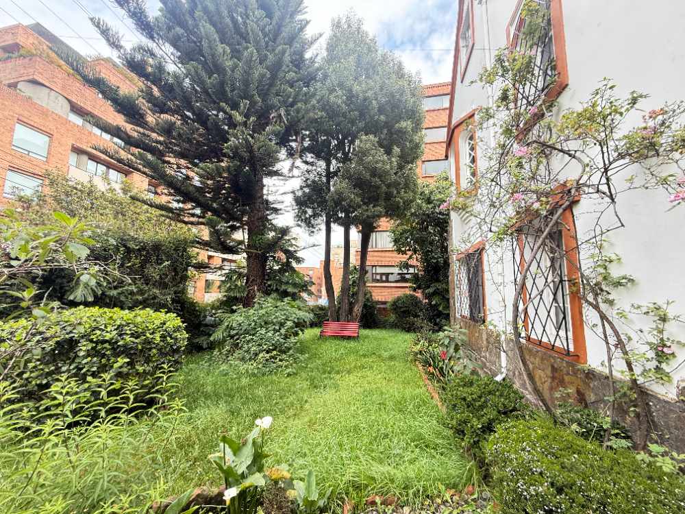 Casa en venta en Chapinero, Bogotá · foto 3 de 24