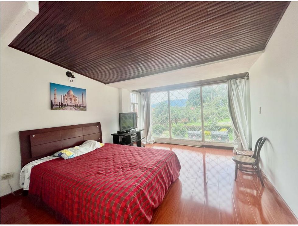 Casa en venta en Lagos De Cordoba, Bogotá · foto 7 de 19