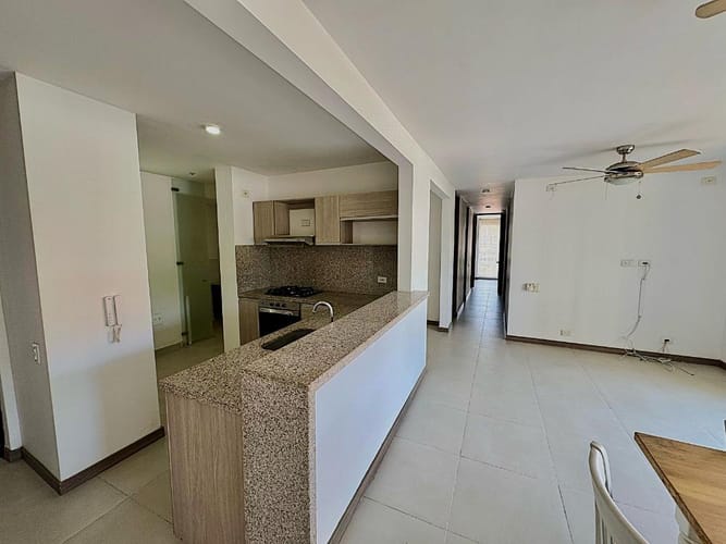 Apartamento de 4 alcobas en venta en Las Palmas, Ricaurte, 96 m² · foto 8 de 24