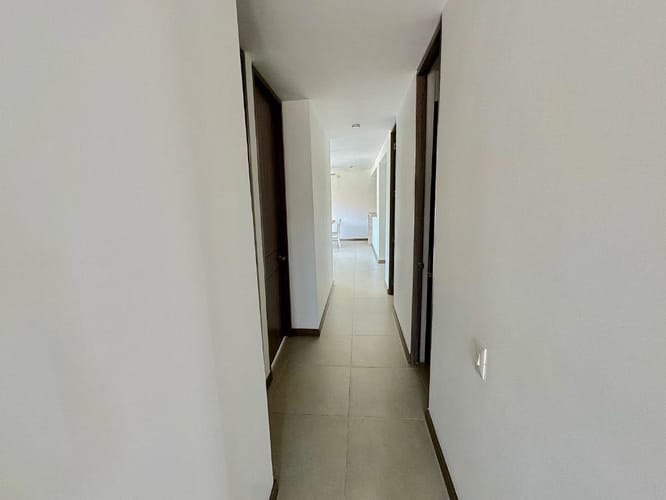 Apartamento de 4 alcobas en venta en Las Palmas, Ricaurte, 96 m² · foto 11 de 24