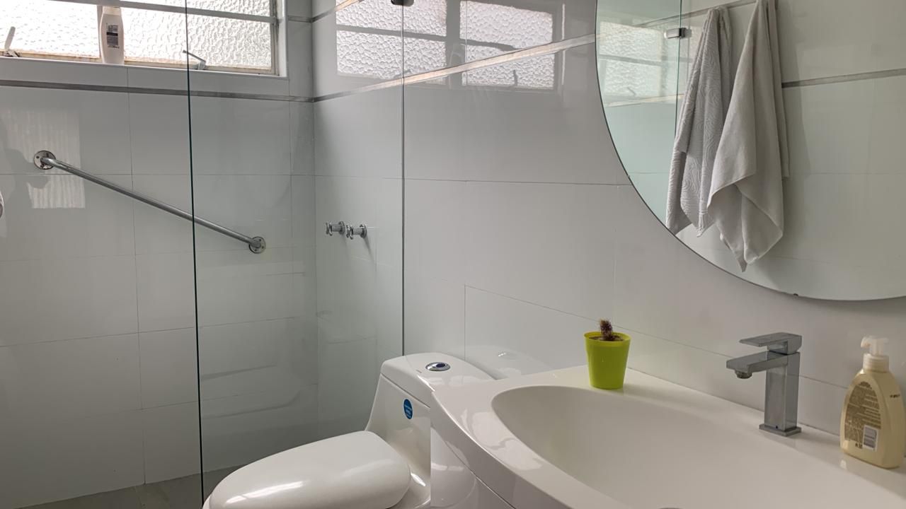 Casa en venta en Las Villas, Bogotá · foto 23 de 24