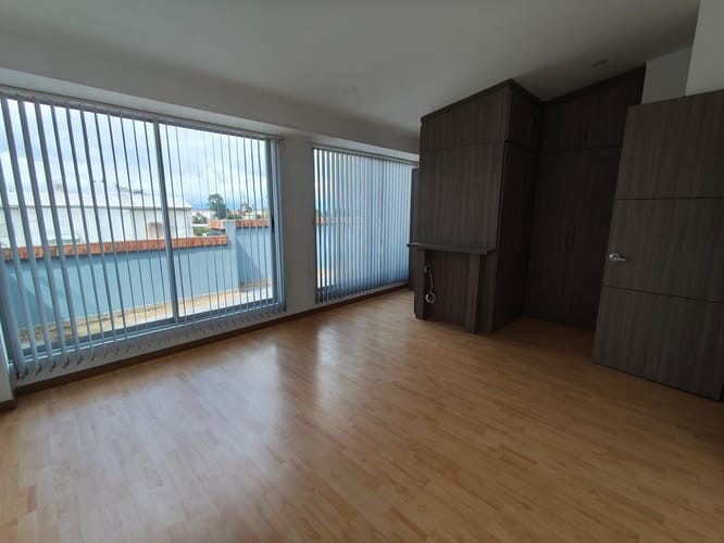 Apartamento de 4 alcobas en venta en Zona Centro, Madrid, 135 m² · foto 11 de 13
