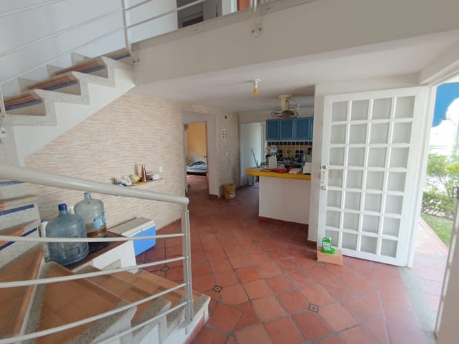 Casa de 5 alcobas en venta en Agua Blanca, Girardot, 288 m² · foto 9 de 9