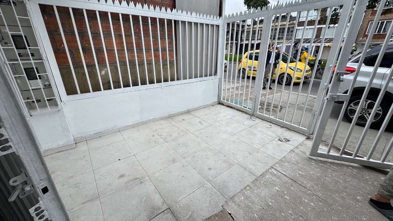 Casa en venta en Barrios Unidos, Bogotá · foto 2 de 12