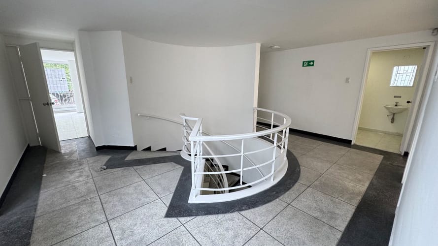 Casa en venta en Barrios Unidos, Bogotá · foto 4 de 12