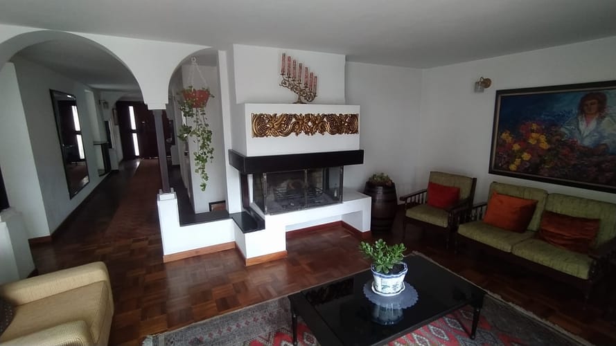 Casa en venta en El Contador, Bogotá · foto 2 de 19