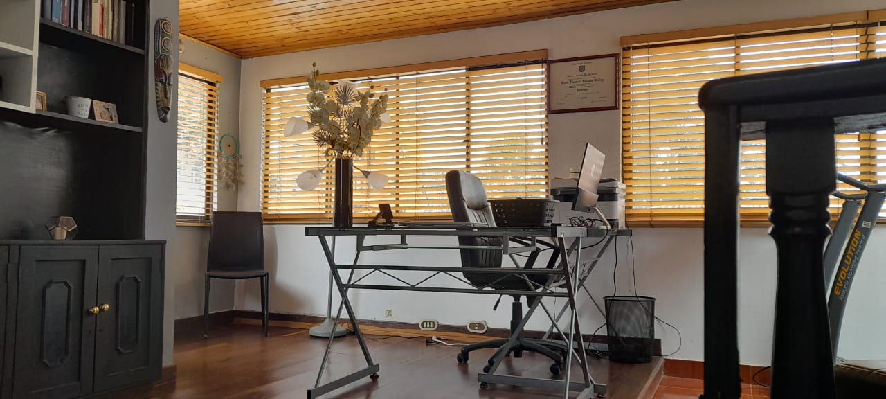 Casa en venta en Alhambra, Bogotá · foto 7 de 24