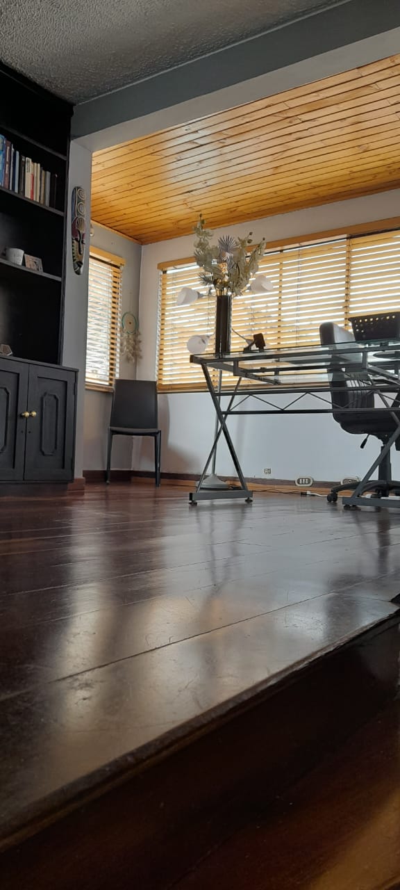 Casa en venta en Alhambra, Bogotá · foto 8 de 24