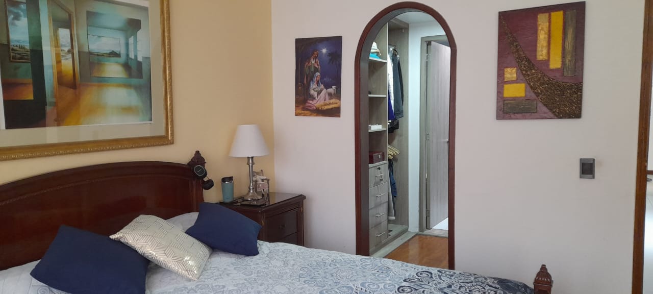 Casa en venta en Alhambra, Bogotá · foto 9 de 24