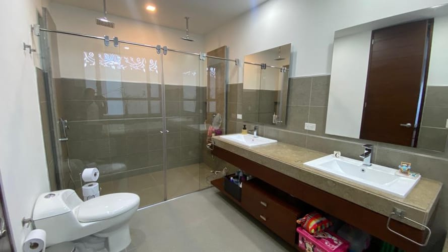 Casa de 4 alcobas en venta en La Violeta, Sopó, 219 m² · foto 9 de 23
