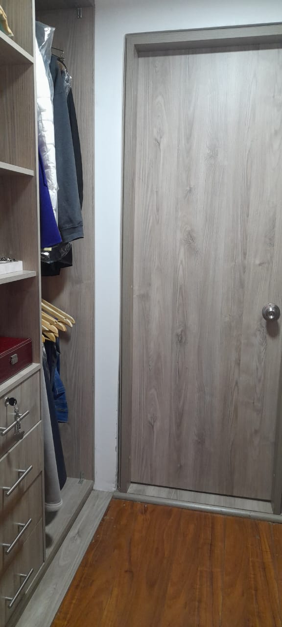 Casa en venta en Alhambra, Bogotá · foto 11 de 24