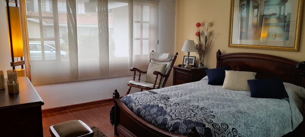 Casa en venta en Alhambra, Bogotá · foto 12 de 24