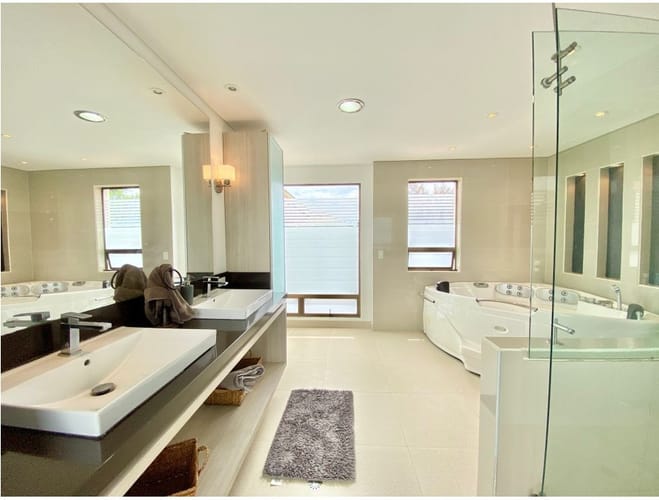 Casa de 5 alcobas en venta en Samaria, Chía, 554 m² · foto 12 de 24