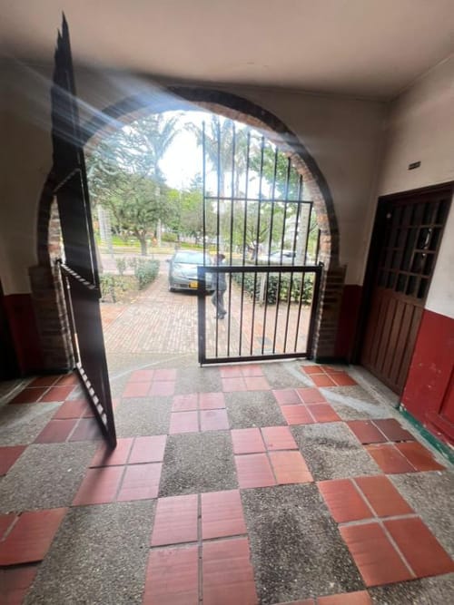 Casa de 6 alcobas en venta en Santa Fe, Bogotá, 400 m² · foto 5 de 15