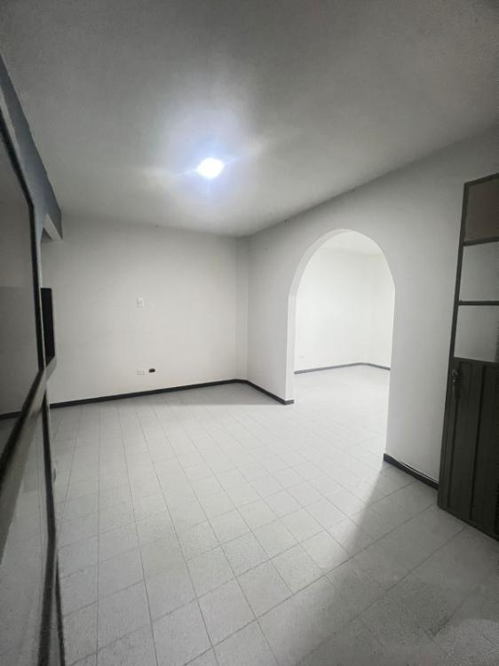 Casa en venta en Britalia, Bogotá · foto 3 de 15