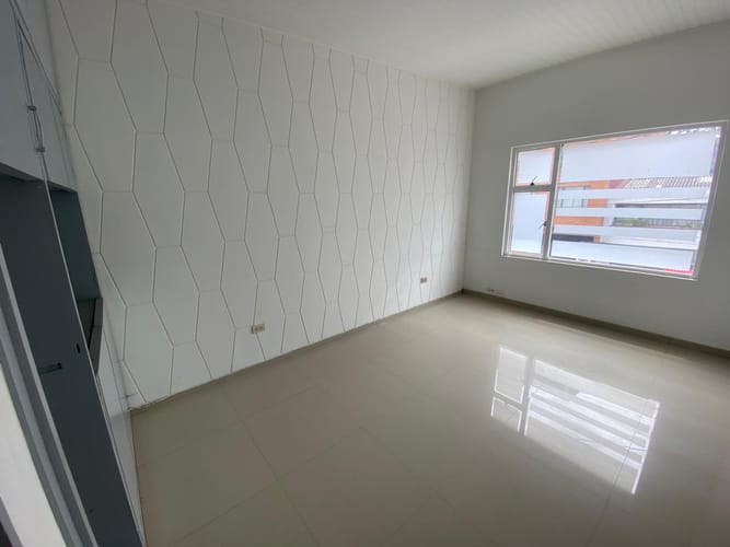 Casa de 3 alcobas en venta en Ilarco, Bogotá, 427 m² · foto 9 de 24