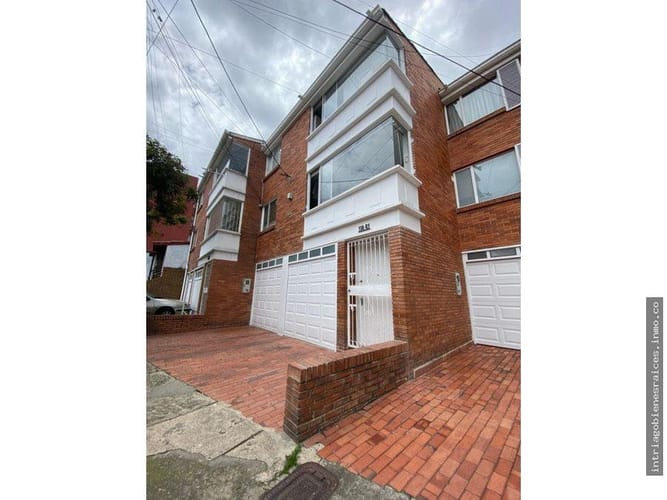 Casa en venta en Santa Barbara, Bogotá · foto 6 de 12