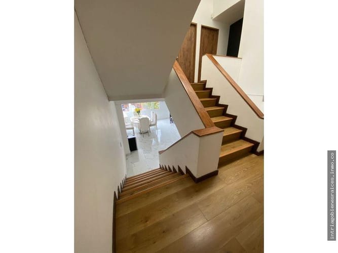 Casa en venta en Santa Barbara, Bogotá · foto 8 de 12