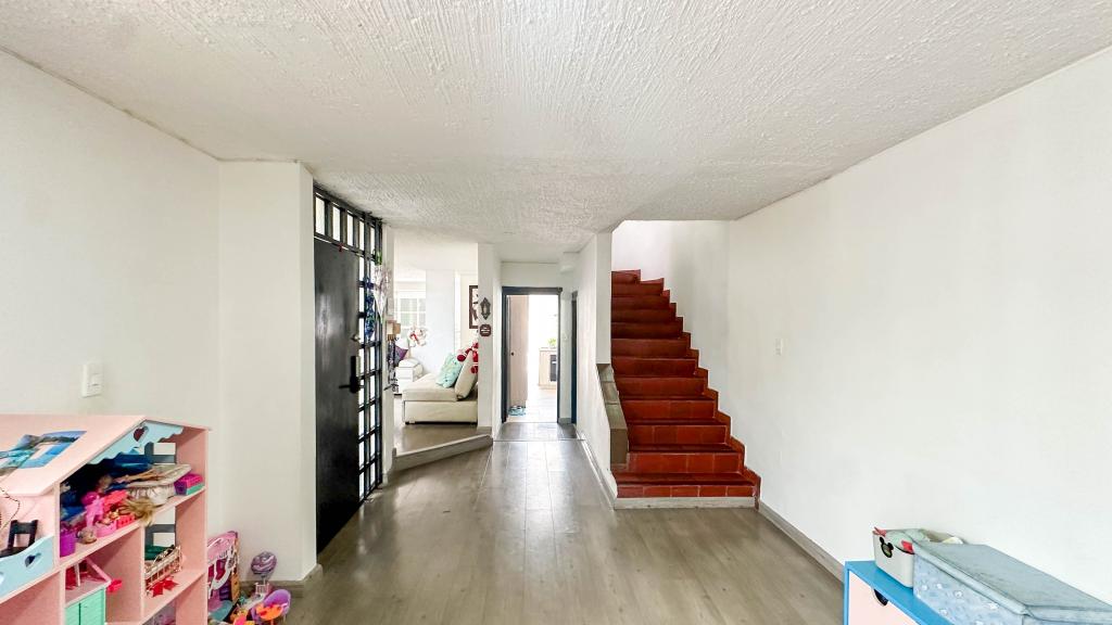 Casa en venta en Alhambra, Bogotá · foto 3 de 15