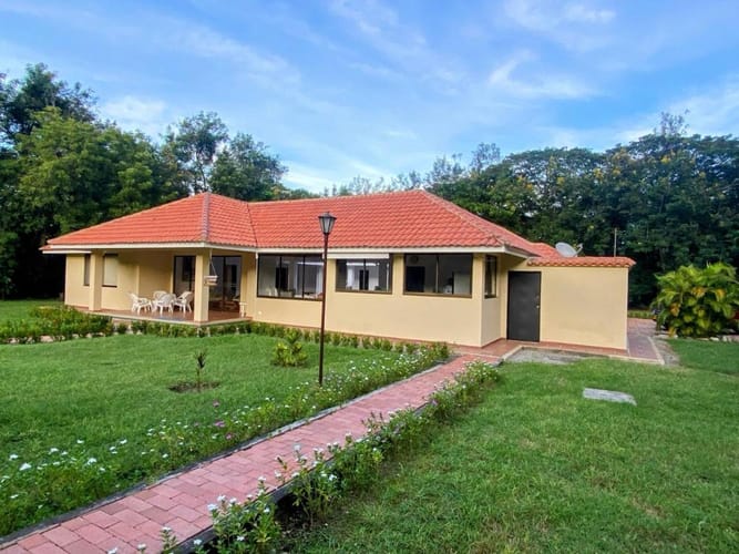 Casa de 6 alcobas en venta en Piamonte, Girardot, 379 m² · foto 6 de 19