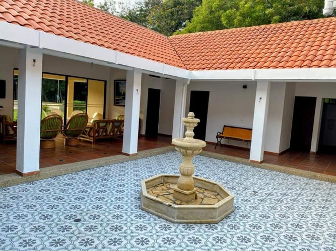 Casa de 6 alcobas en venta en Piamonte, Girardot, 379 m² · foto 7 de 19