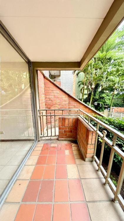 Apartamento de 3 alcobas en venta en Santa María De Los Ángeles, Medellín, 80 m² · foto 8 de 13