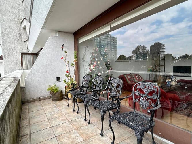 Apartamento de 3 alcobas en venta en Chico, Bogotá, 247 m² · foto 5 de 19