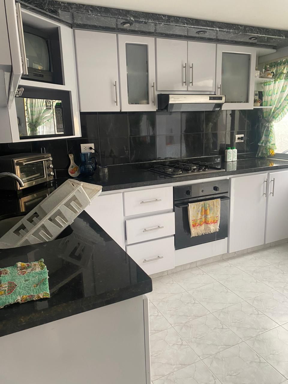 Casa en venta en El Contador, Bogotá · foto 11 de 24