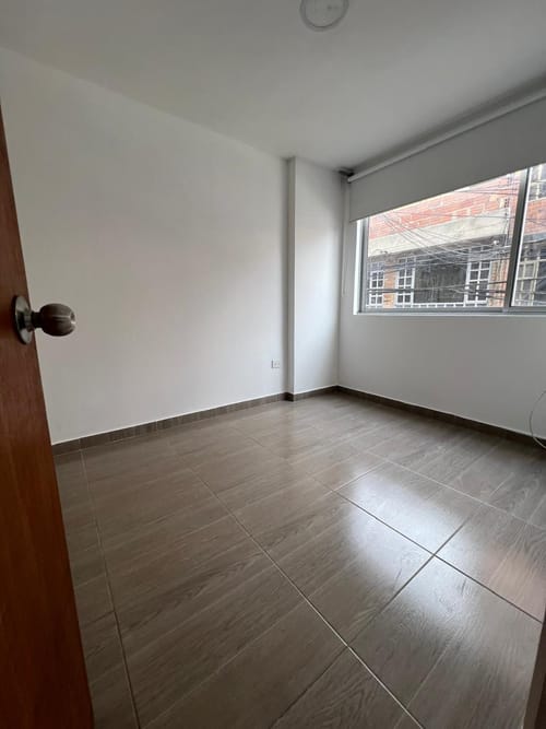 Casa de 6 alcobas en venta en Bosa Brasil, Bogotá, 360 m² · foto 11 de 12