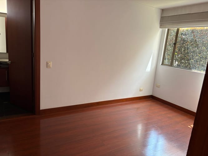 Casa de 4 alcobas en venta en Santa Ana Sur, Bogotá, 310 m² · foto 10 de 24