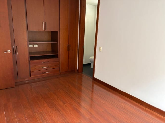 Casa de 4 alcobas en venta en Santa Ana Sur, Bogotá, 310 m² · foto 11 de 24