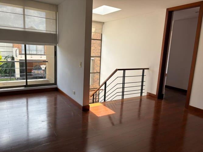 Casa de 4 alcobas en venta en Santa Ana Sur, Bogotá, 310 m² · foto 23 de 24