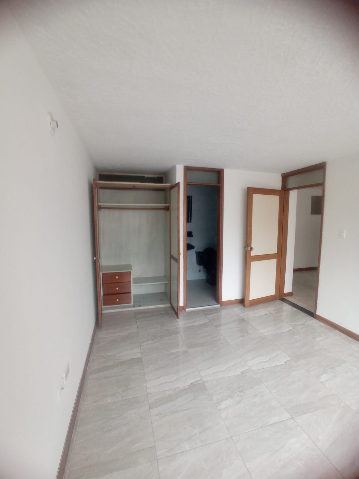 Casa en venta en Engativá, Bogotá · foto 4 de 24