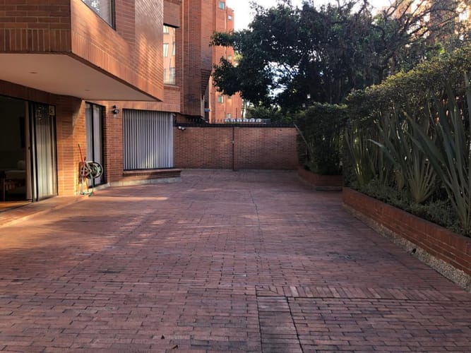 Apartamento de 5 alcobas en venta en La Carolina, Bogotá, 250 m² · foto 19 de 24