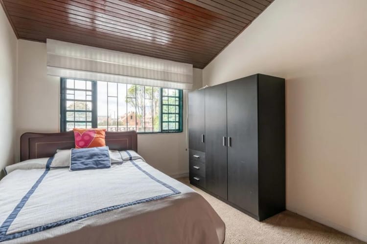 Casa de 5 alcobas en venta en Cedritos, Bogotá, 203 m² · foto 9 de 16