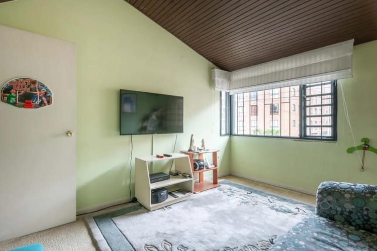 Casa de 5 alcobas en venta en Cedritos, Bogotá, 203 m² · foto 11 de 16