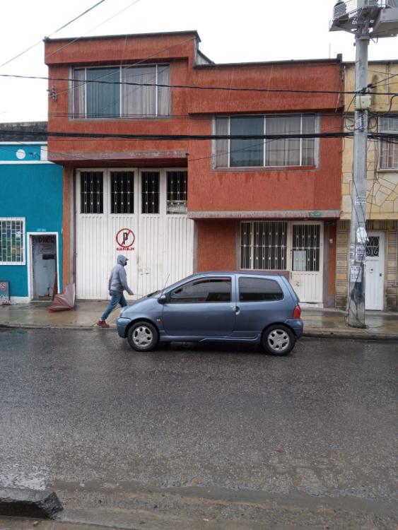 Casa en venta en Santander Sur, Bogotá · foto 1 de 13