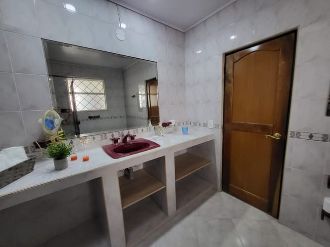 Casa de 5 alcobas en venta en Girardot, Ricaurte, 385 m² · foto 4 de 22
