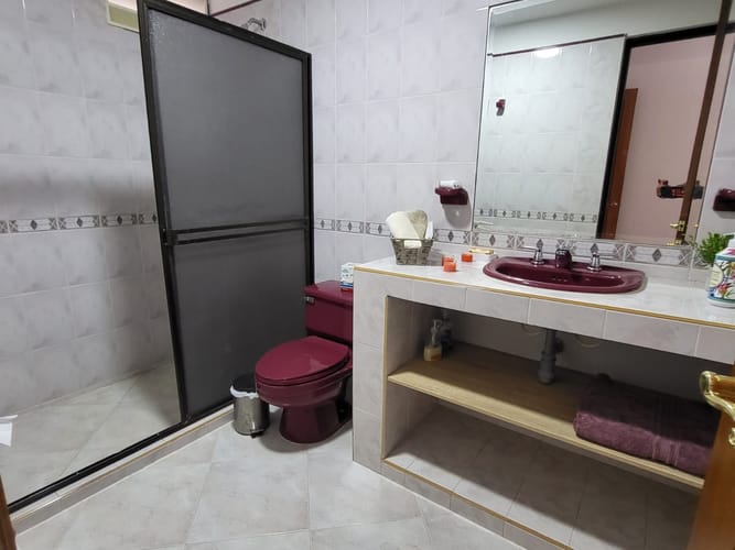 Casa de 5 alcobas en venta en Girardot, Ricaurte, 385 m² · foto 13 de 22