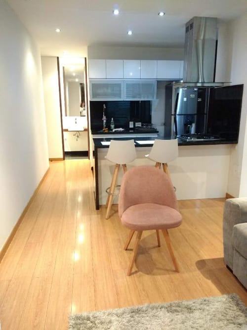 Apartaestudio en venta en Chico Norte, Bogotá, 44 m² · foto 3 de 16
