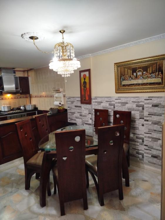 Casa en venta en Engativá, Bogotá · foto 2 de 11