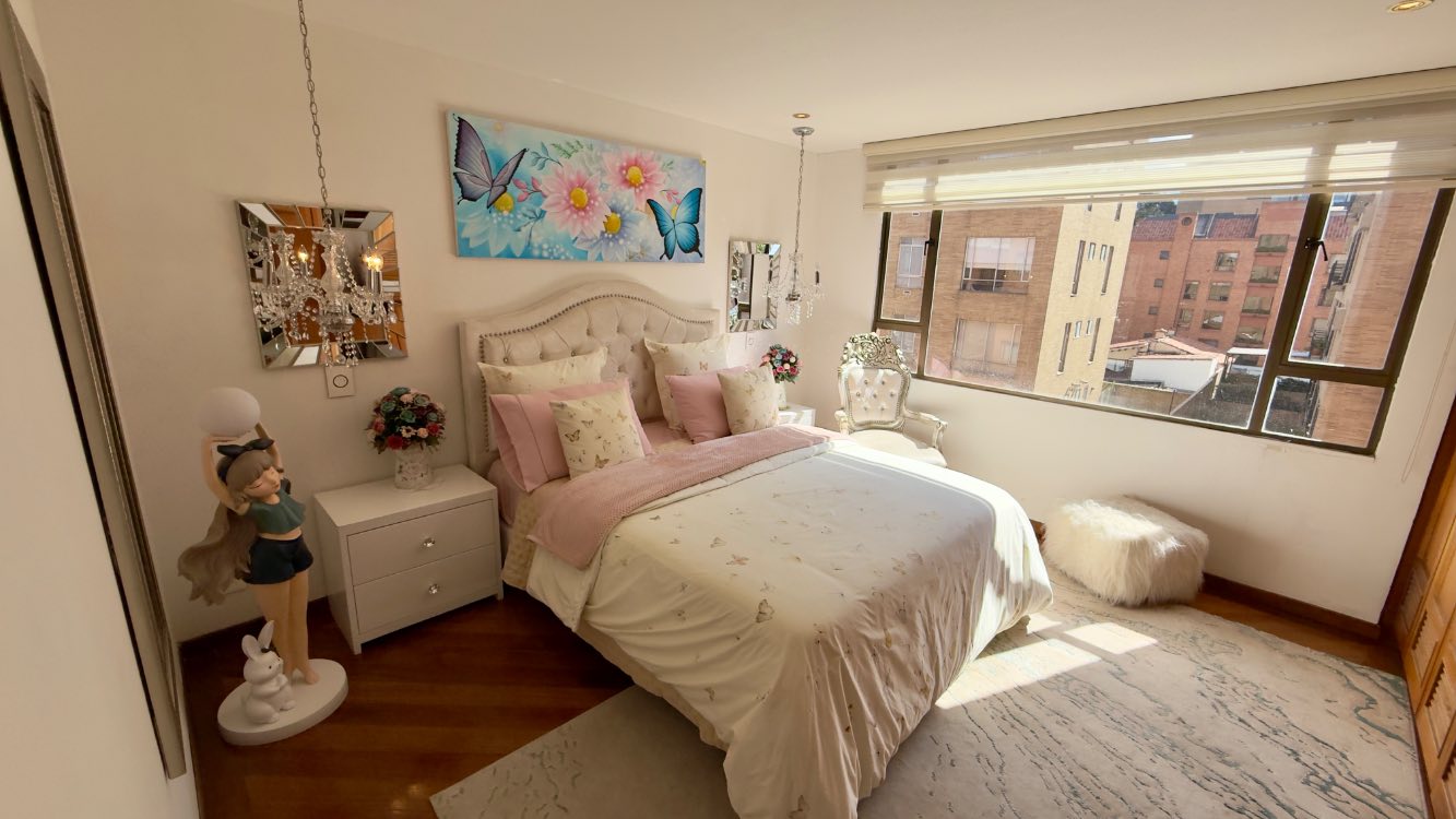 Apartamento en venta en Chicó Navarra, Bogotá · foto 19 de 24