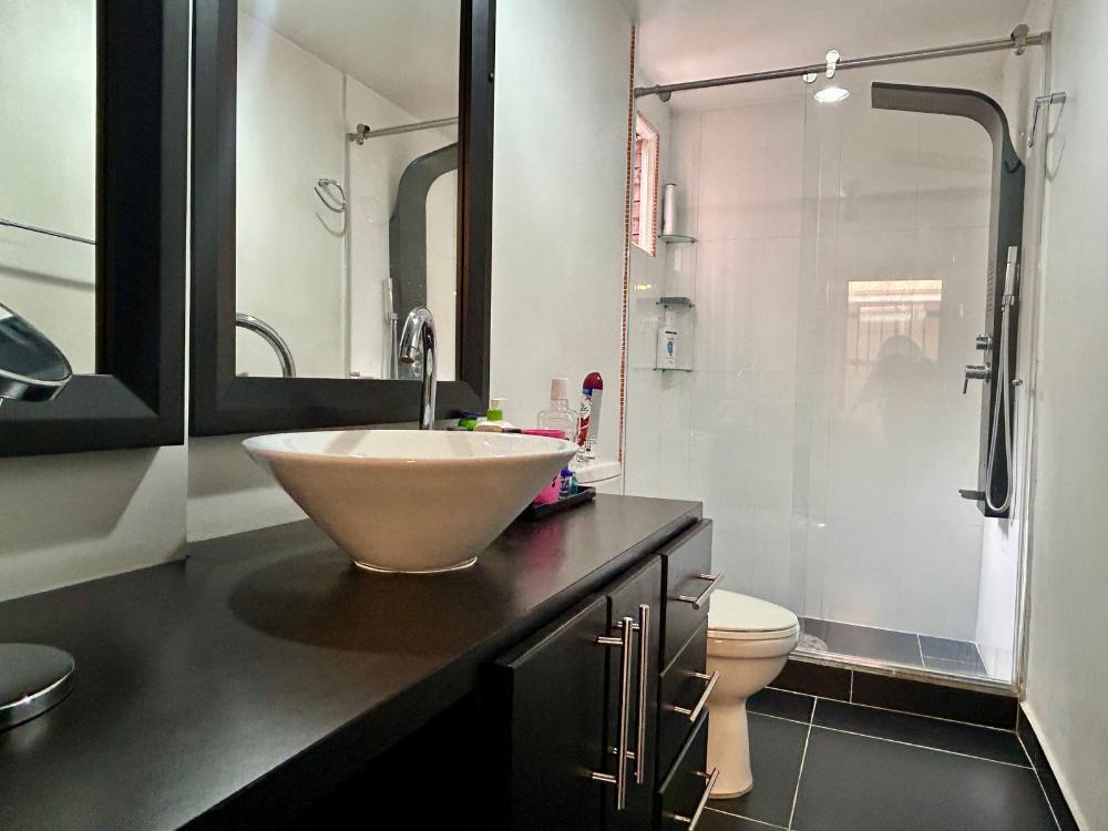 Casa en venta en Chicó Navarra, Bogotá · foto 17 de 24