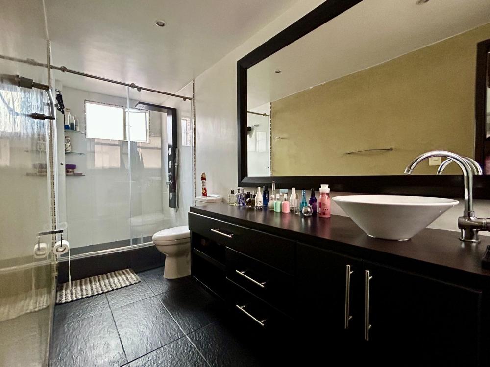 Casa en venta en Chicó Navarra, Bogotá · foto 24 de 24