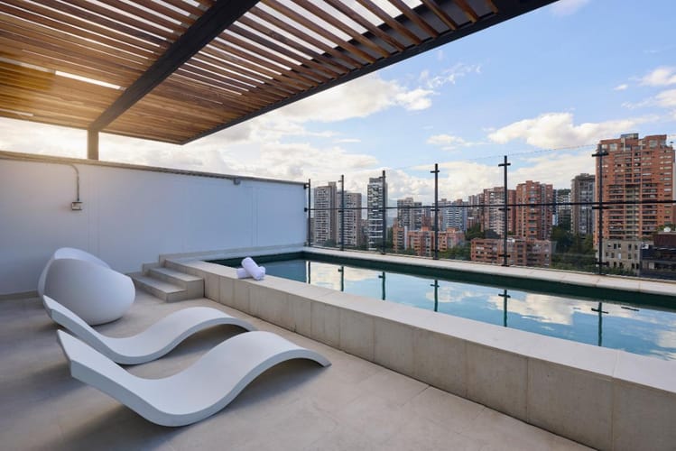 Apartaestudio en venta en El Poblado, Medellín, 17 m² · foto 2 de 19