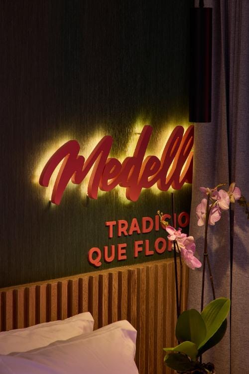 Apartaestudio en venta en El Poblado, Medellín, 17 m² · foto 14 de 19