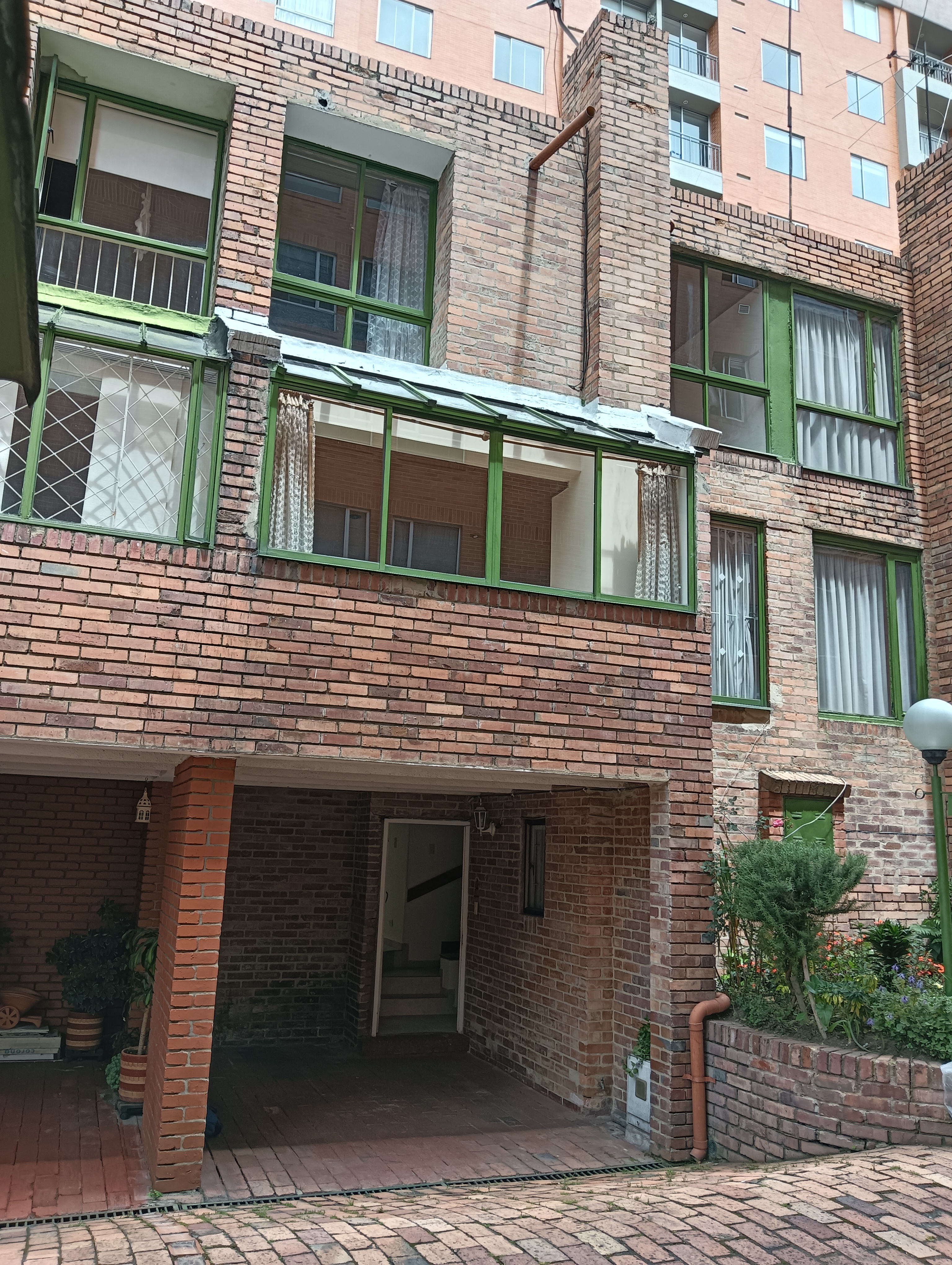 Casa en venta en Cedritos, Bogotá · foto 3 de 15