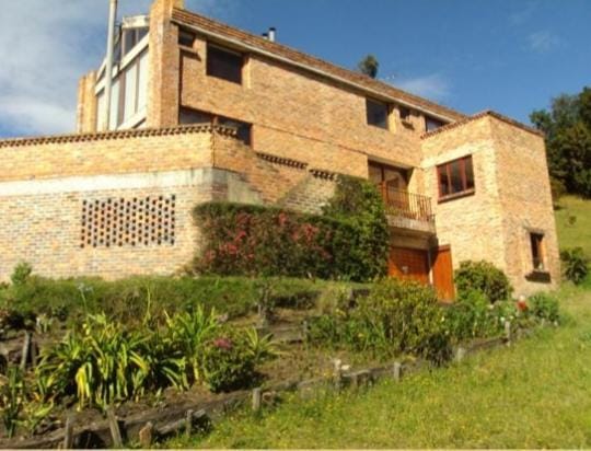 $1.930.000.000 en Yerbabuena