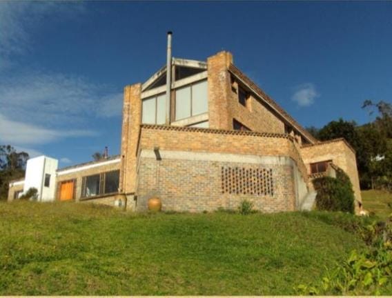 Casa de 4 alcobas en venta en Yerbabuena, Sopó, 413 m² · foto 2 de 17